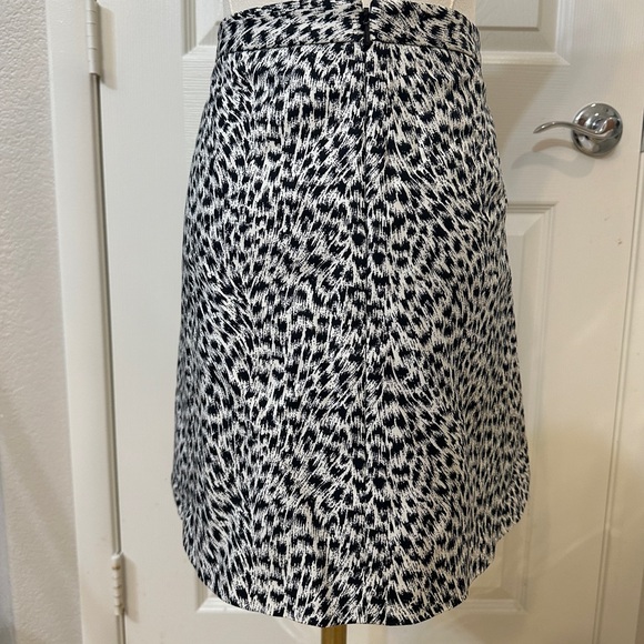 Michael Kors Pleated Leopard Skirt - Picture 2 of 3